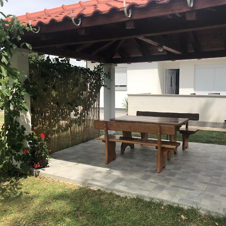 Holiday Home Visnja Nin Exterior photo
